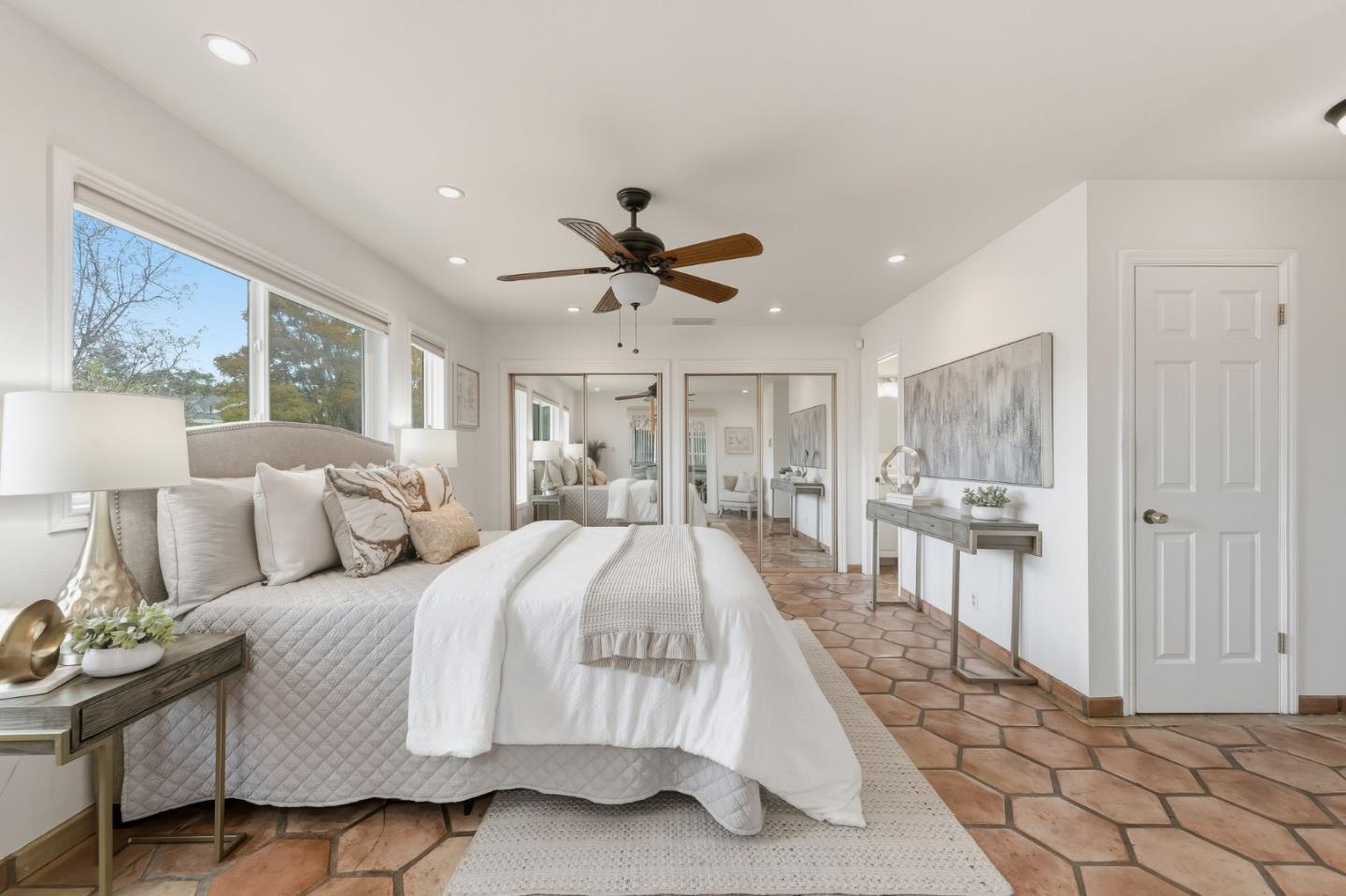 629 California Way