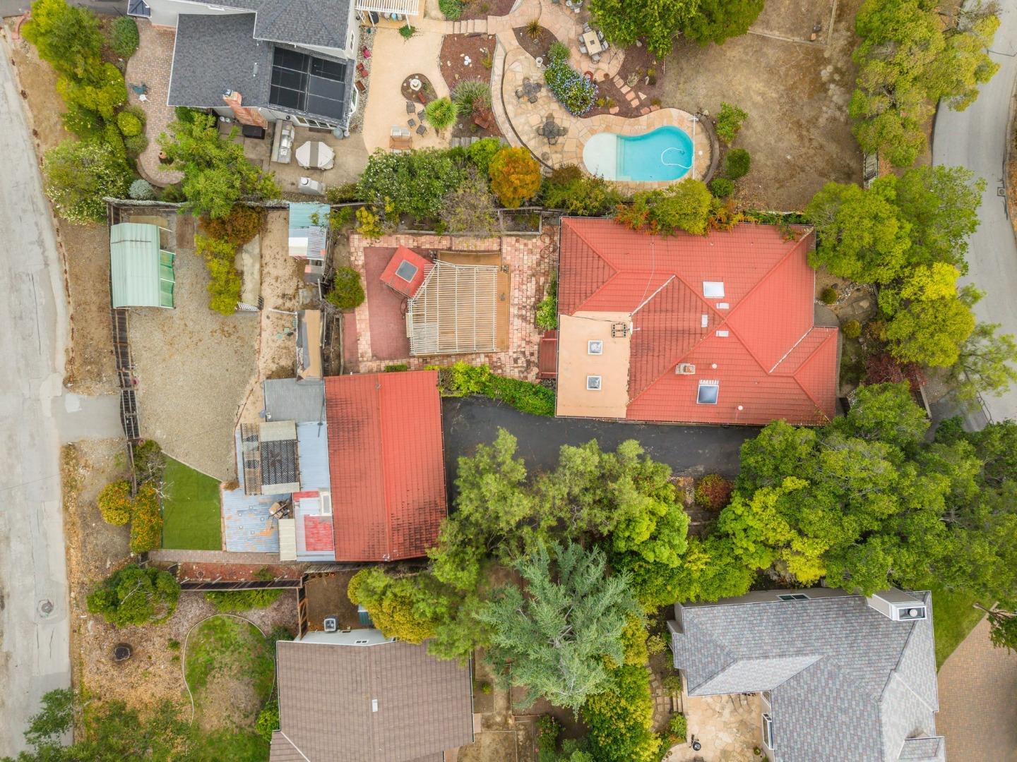 629 California Way