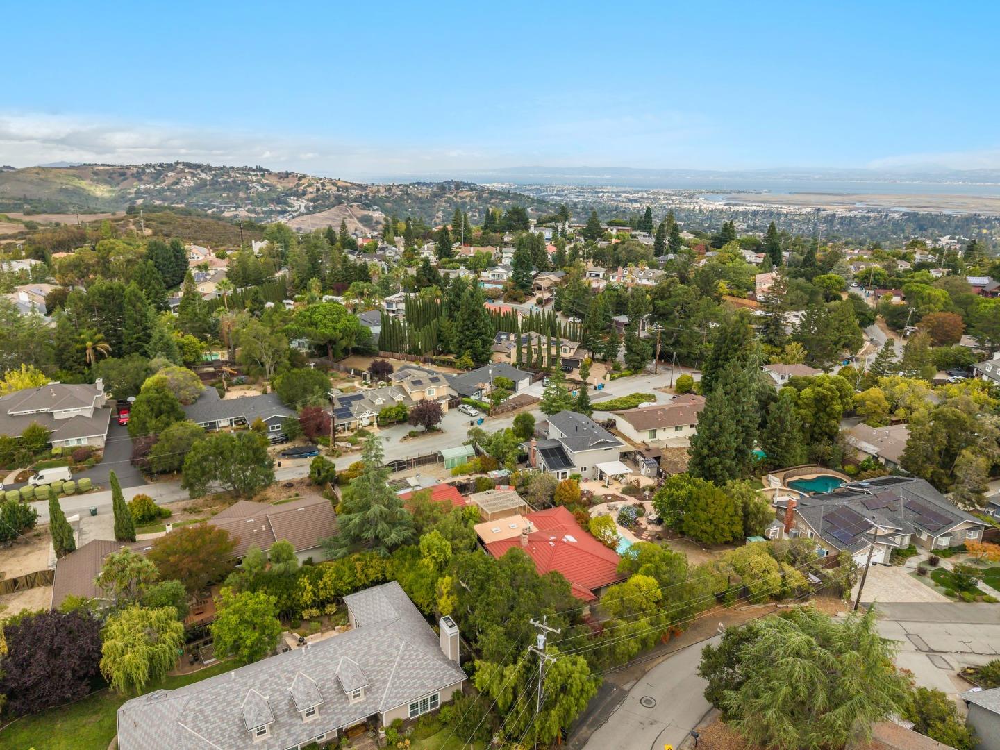 629 California Way