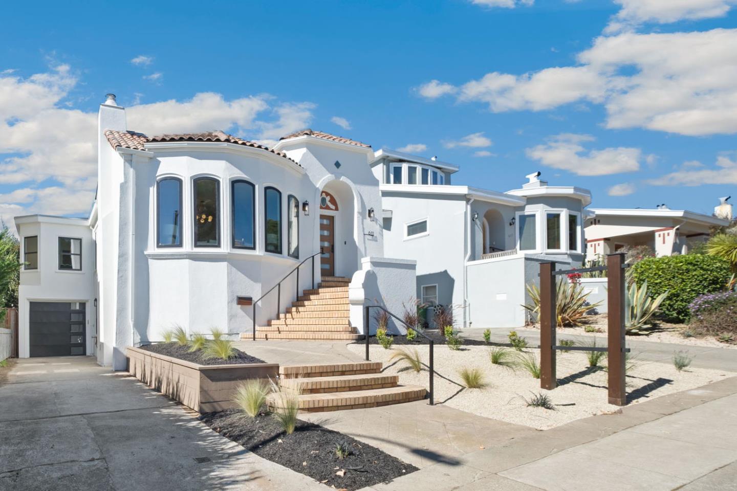 611 Miramar Avenue