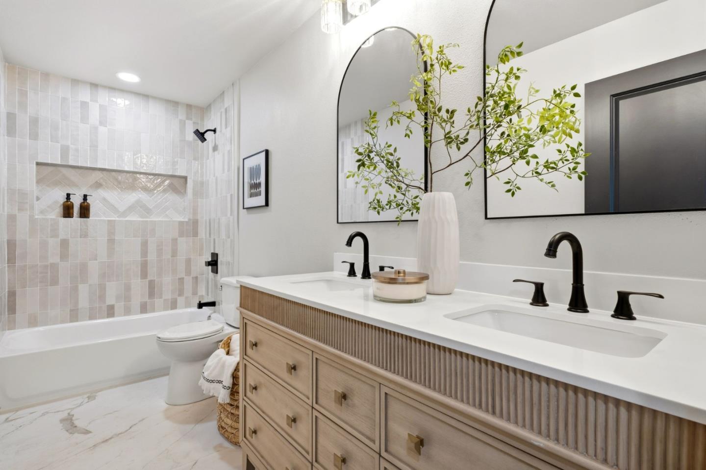 2474 Washington Avenue