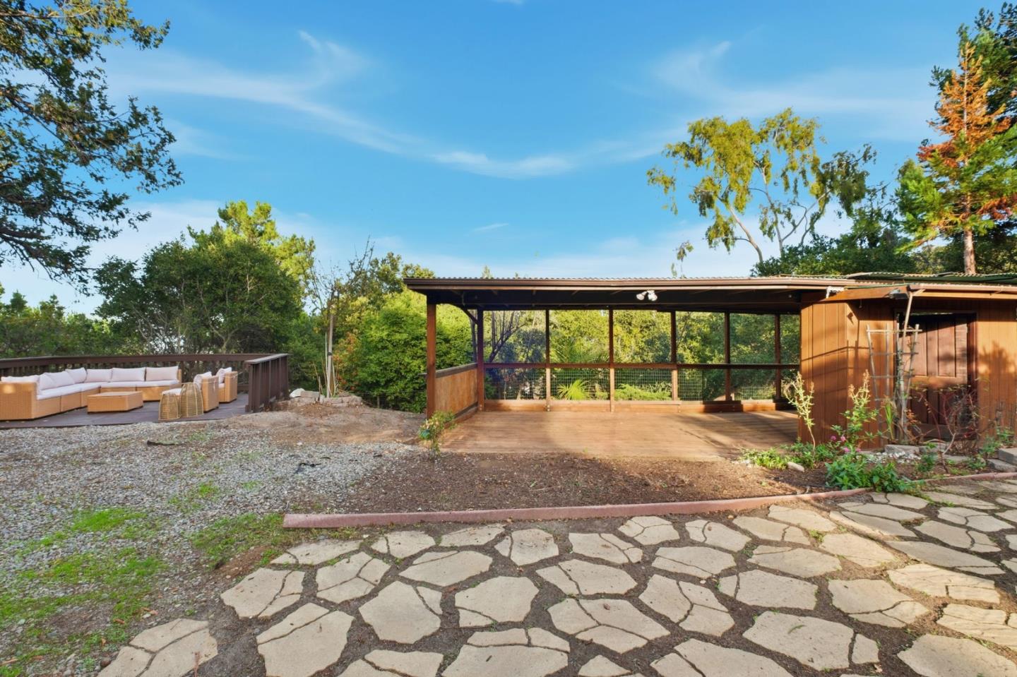 711 West California Way