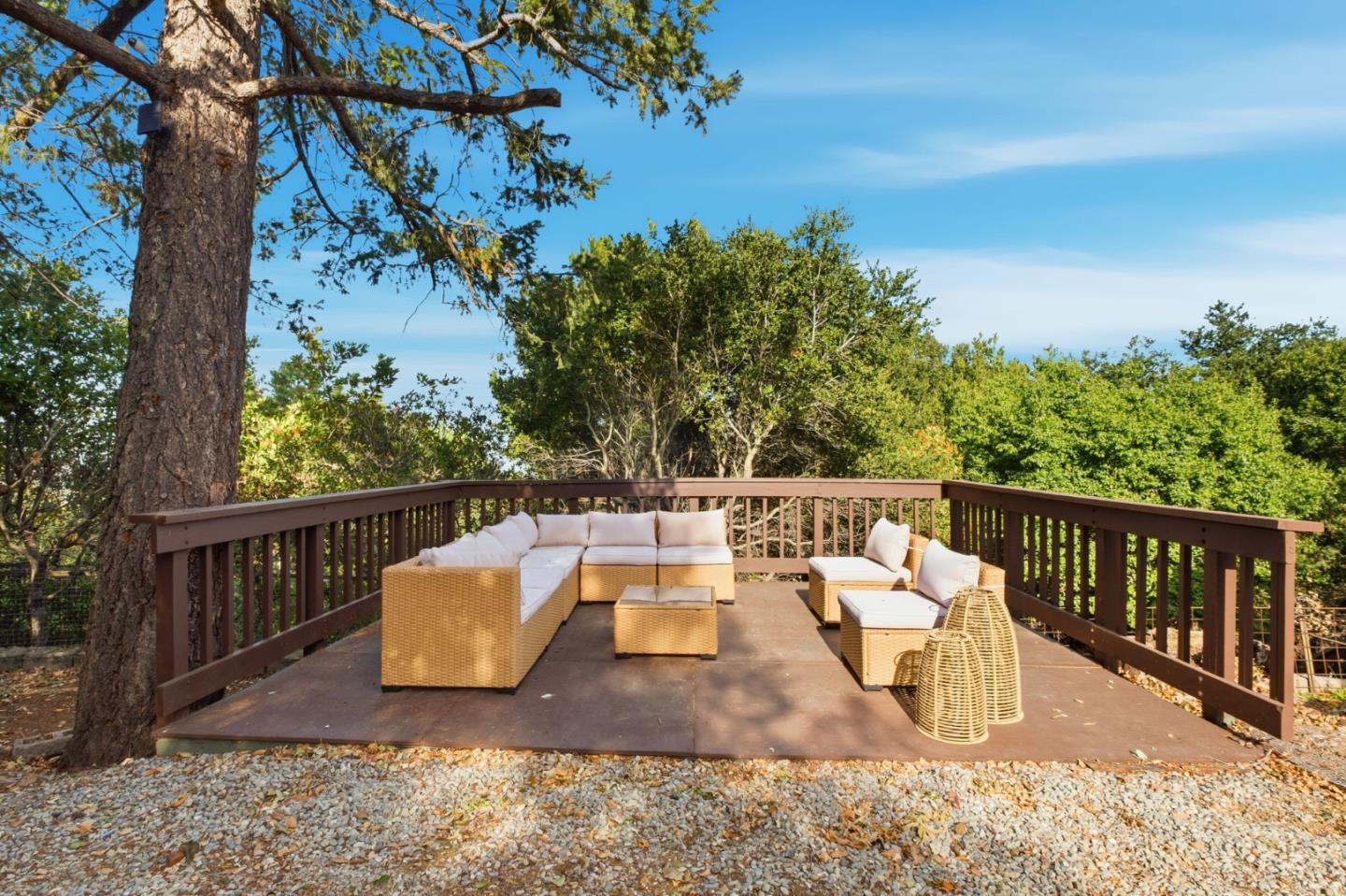 711 West California Way