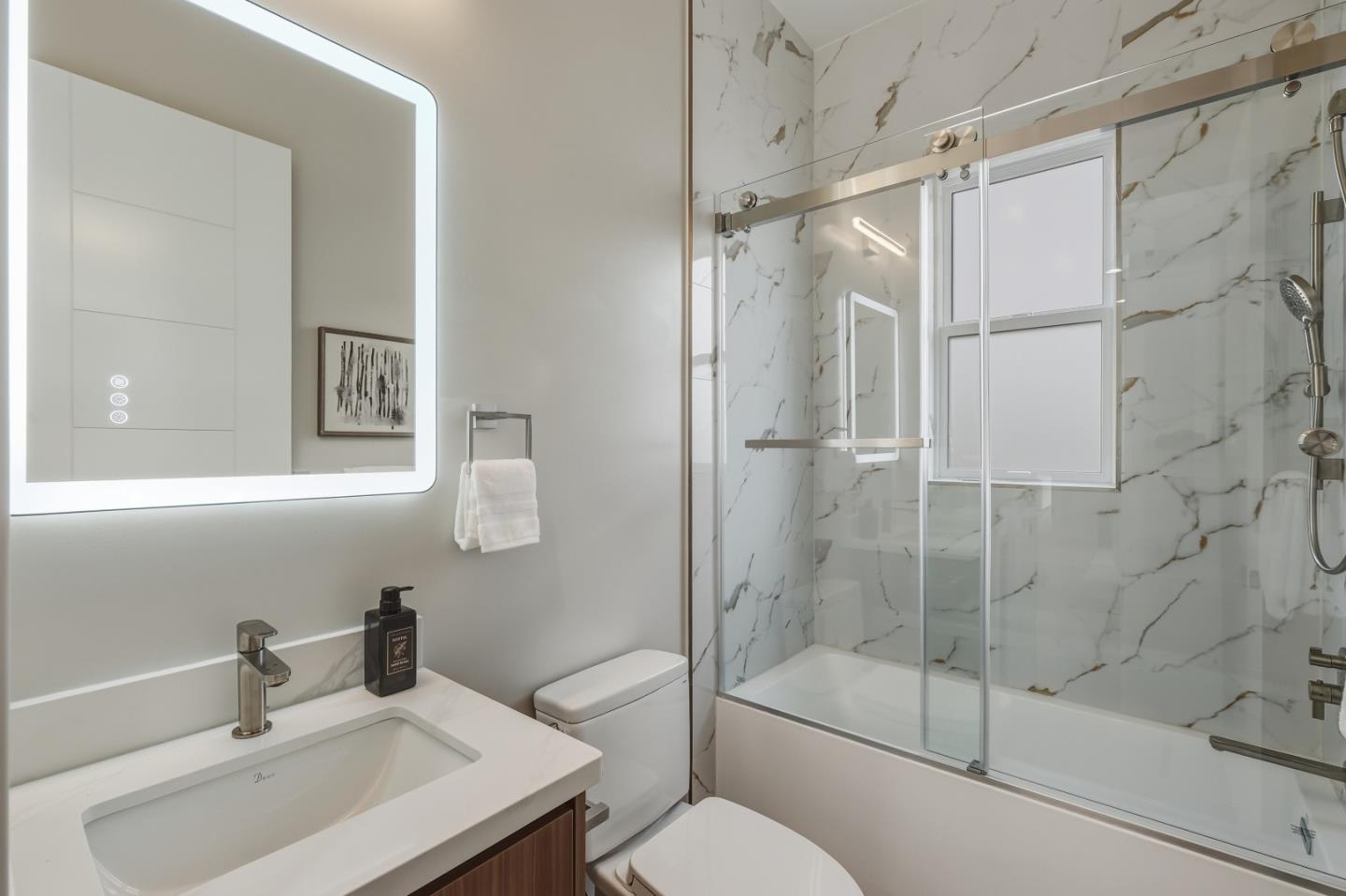 3371 Beaumont Square