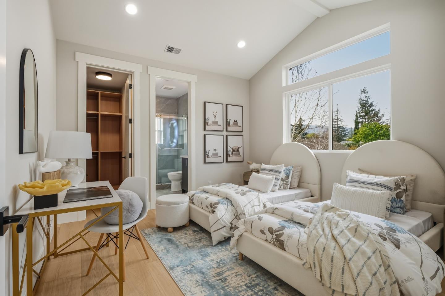 3371 Beaumont Square