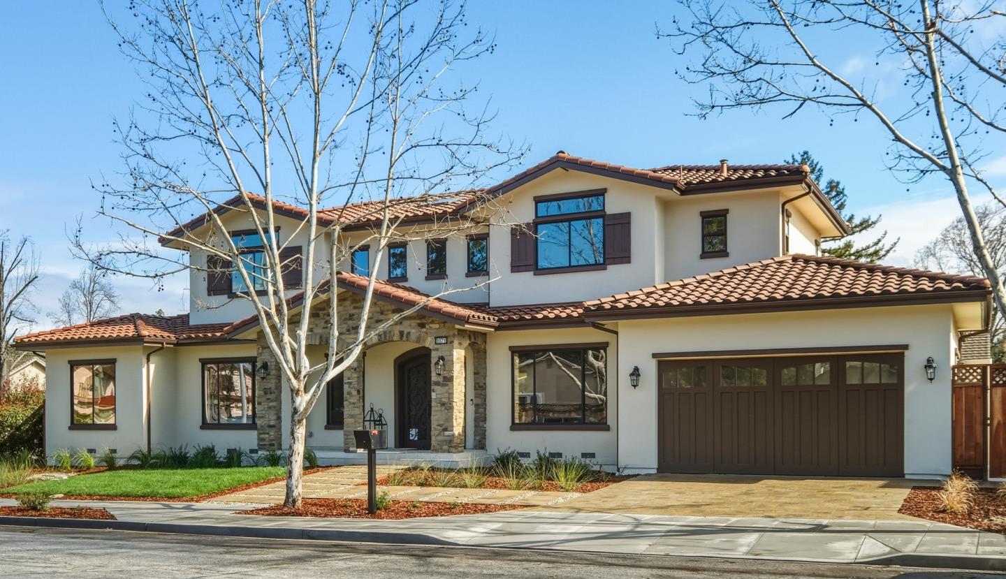 3371 Beaumont Square