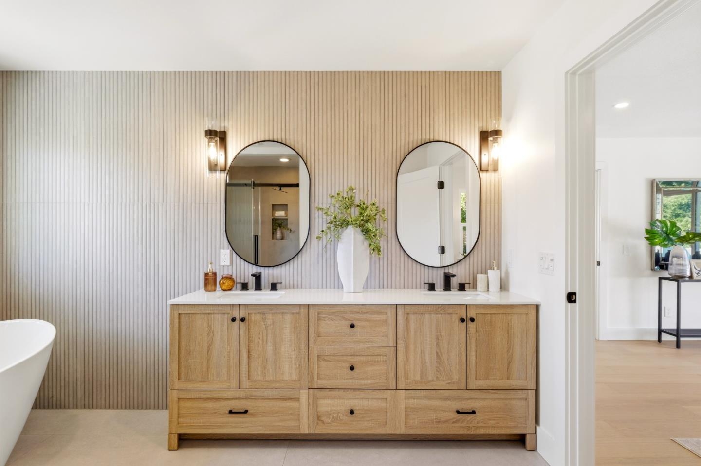 2215 Sunny Vista Drive