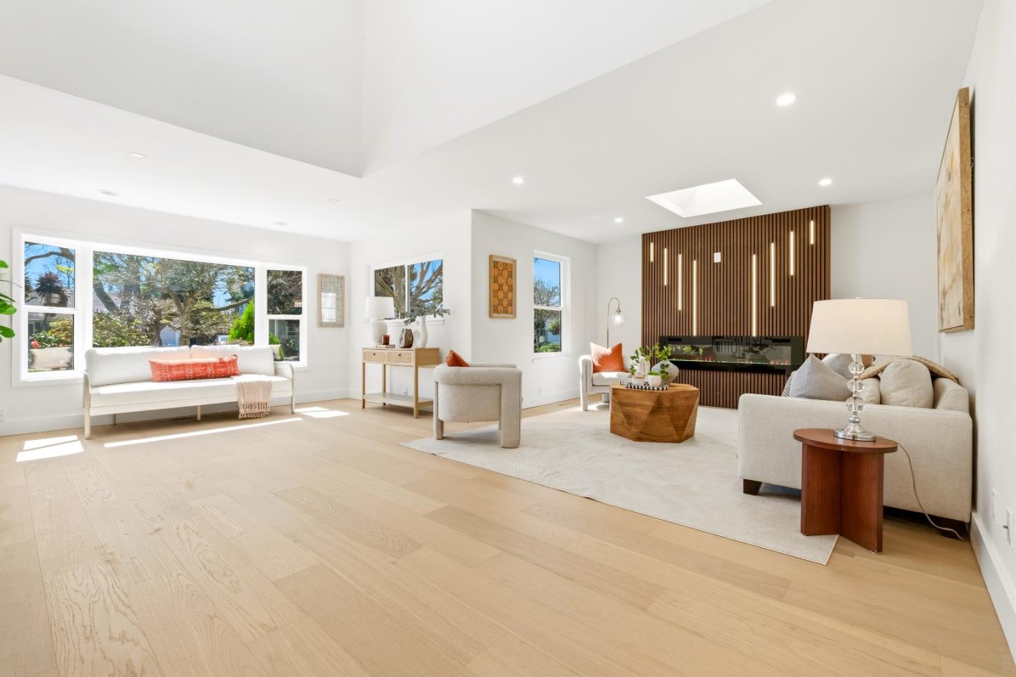 2215 Sunny Vista Drive