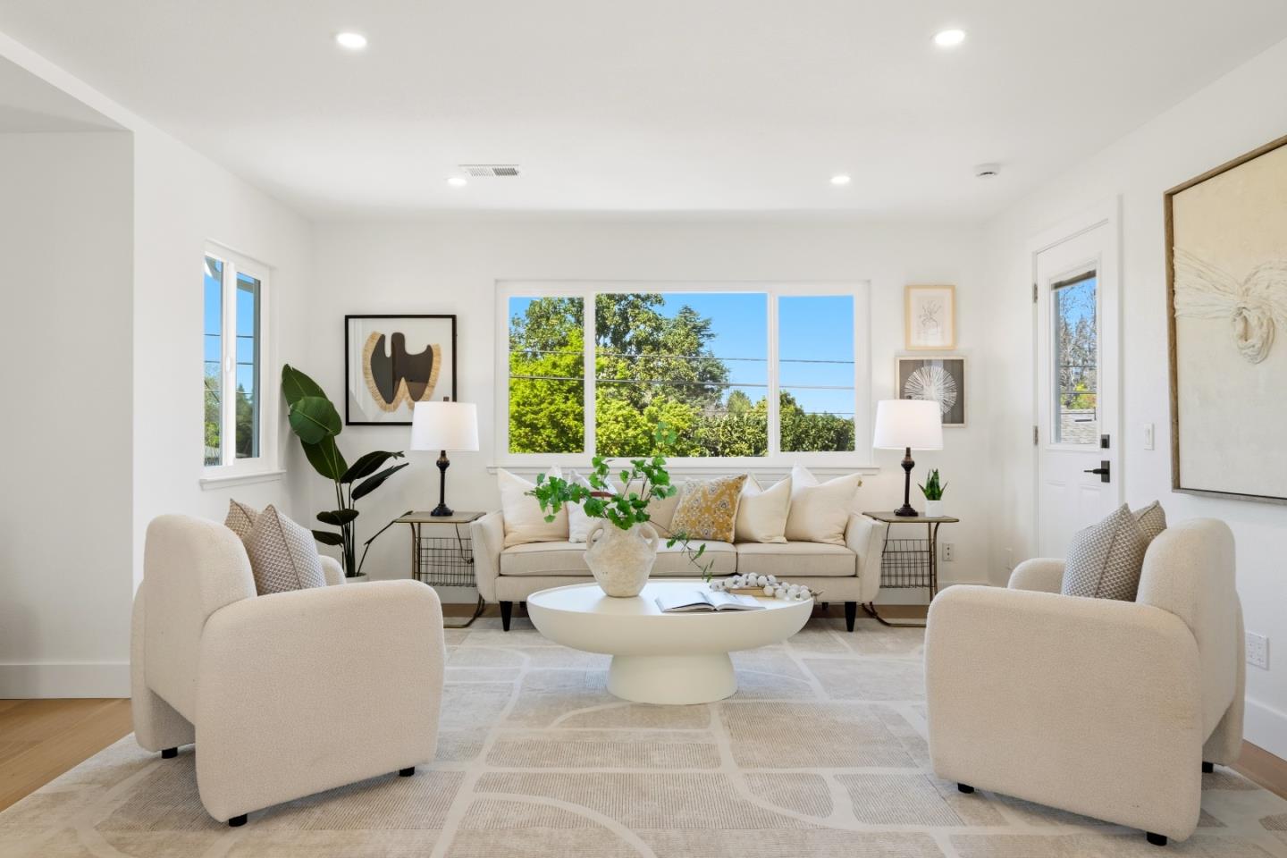 2215 Sunny Vista Drive