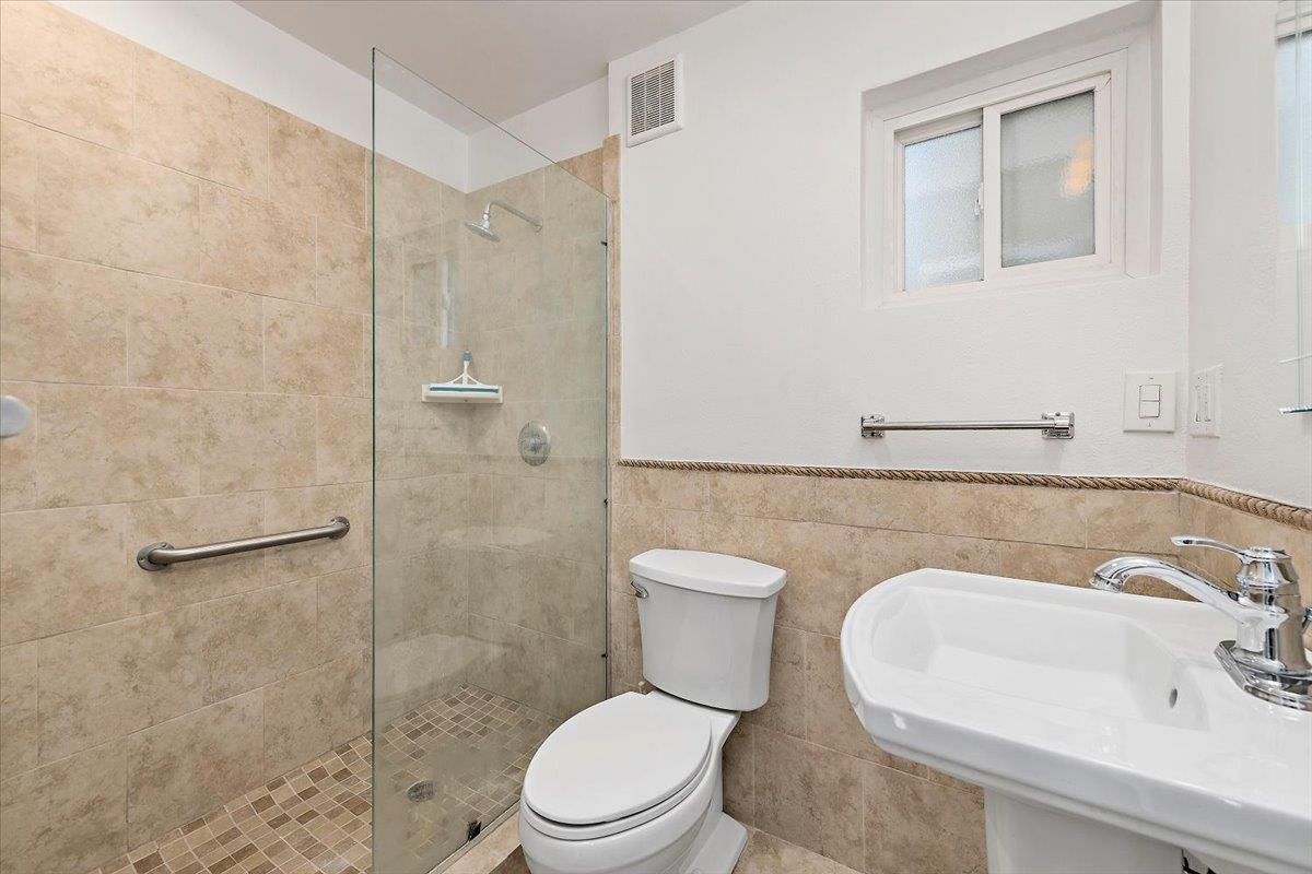 898 Hummingbird Drive