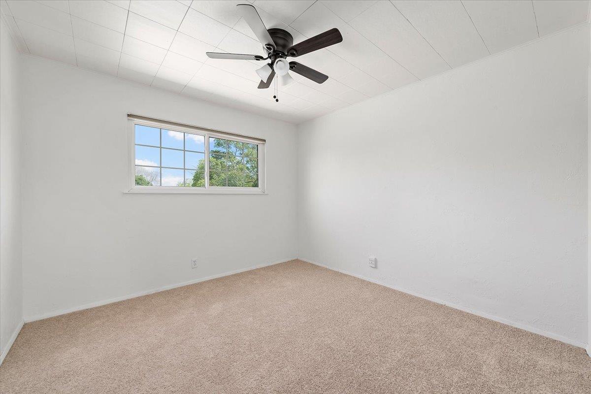 898 Hummingbird Drive