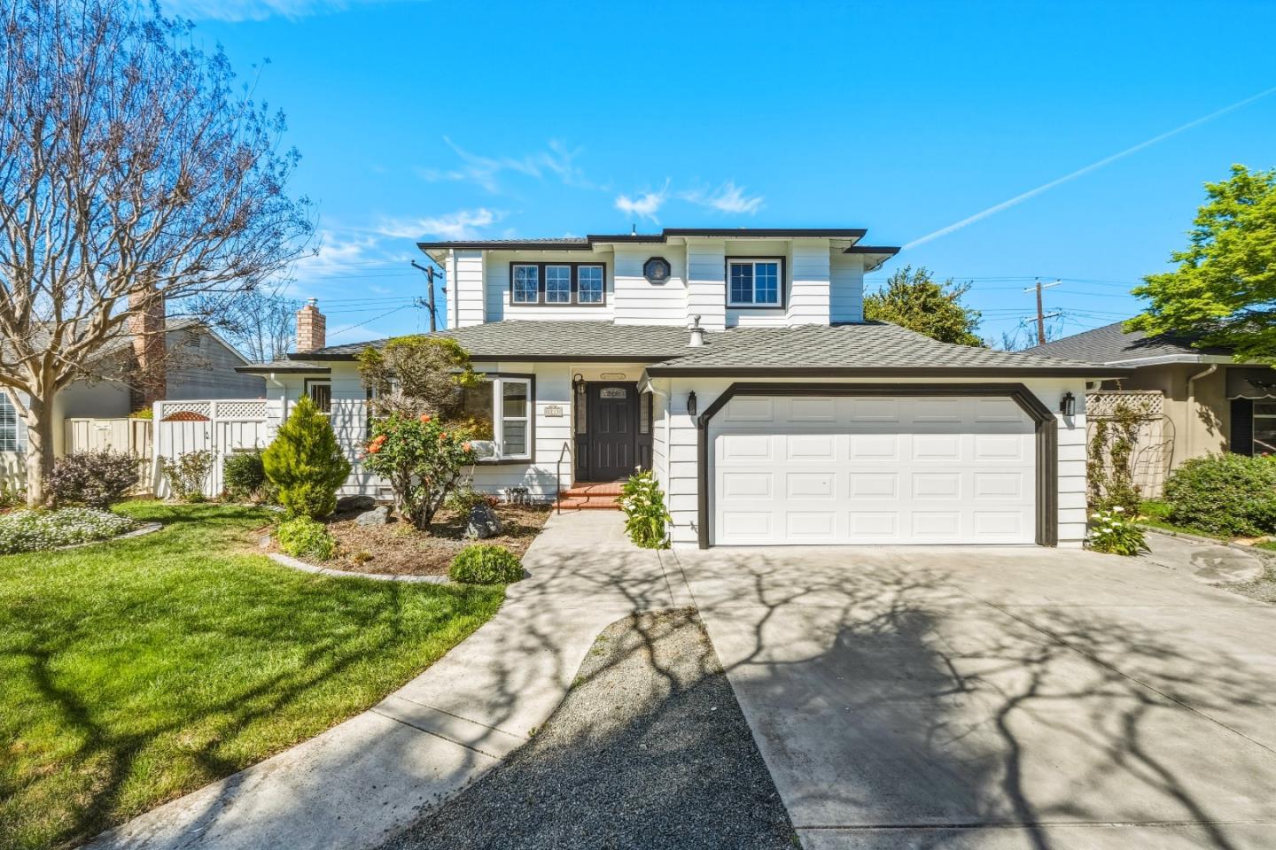2215 Sunny Vista DR