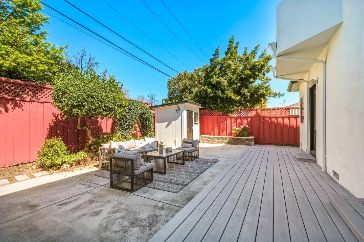 2215 Sunny Vista DR
