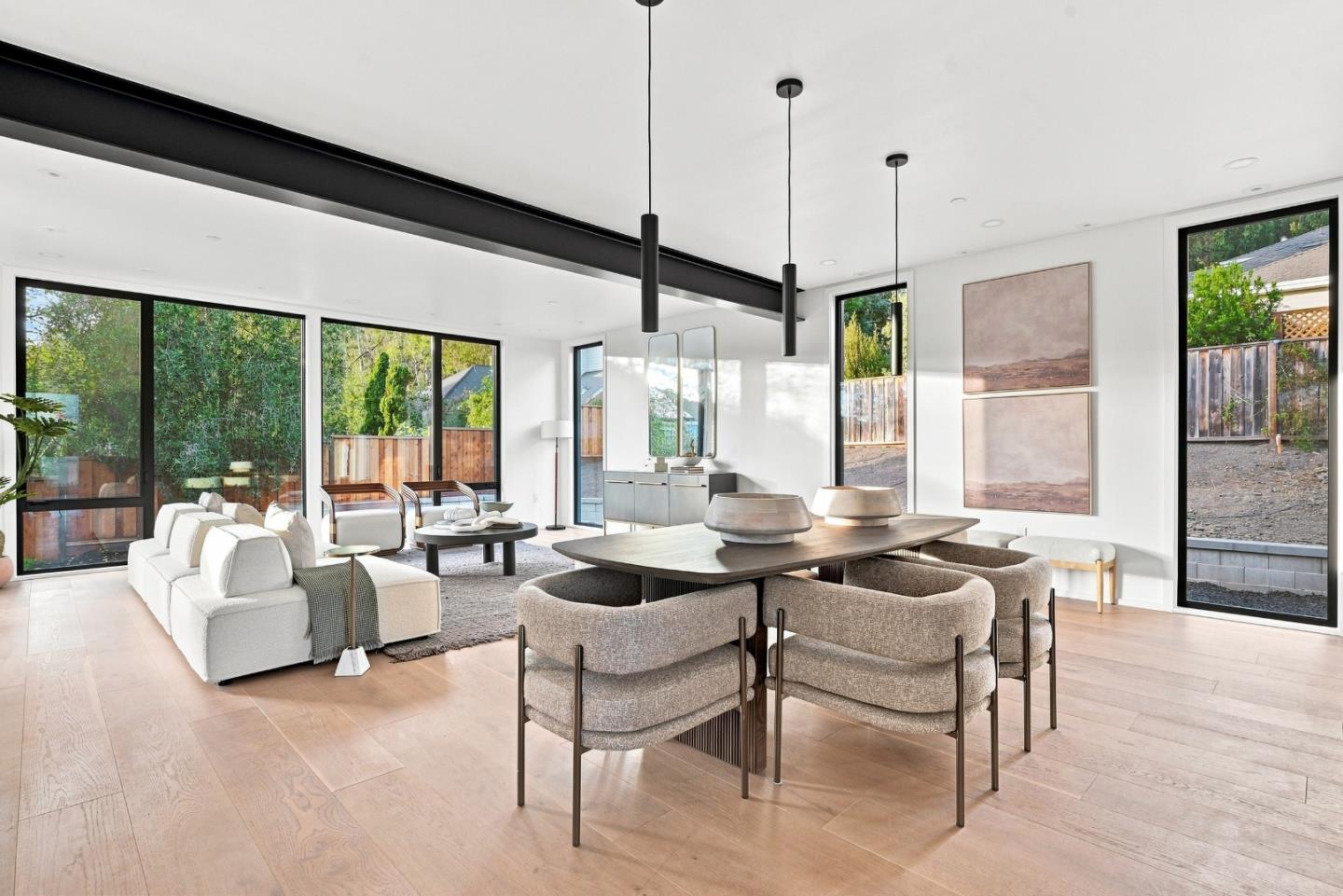 457 Coronado AVE