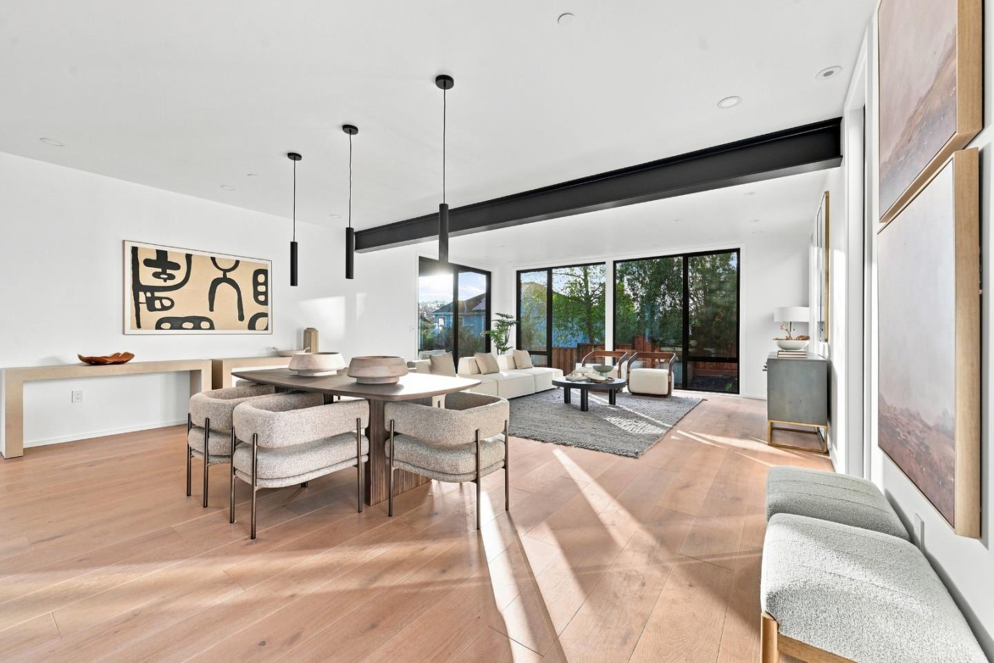 457 Coronado AVE