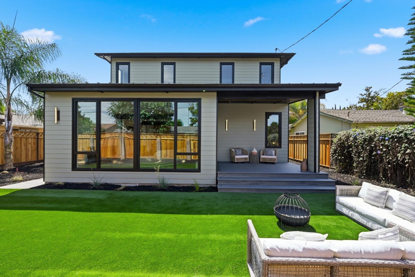 1311 Kipling CT