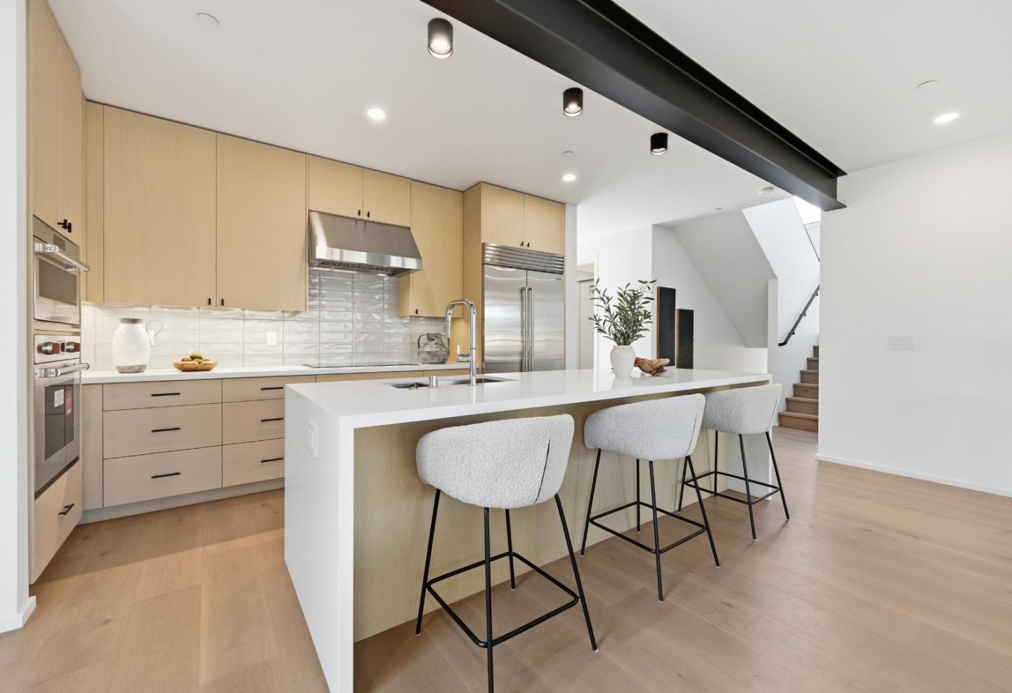 1311 Kipling CT