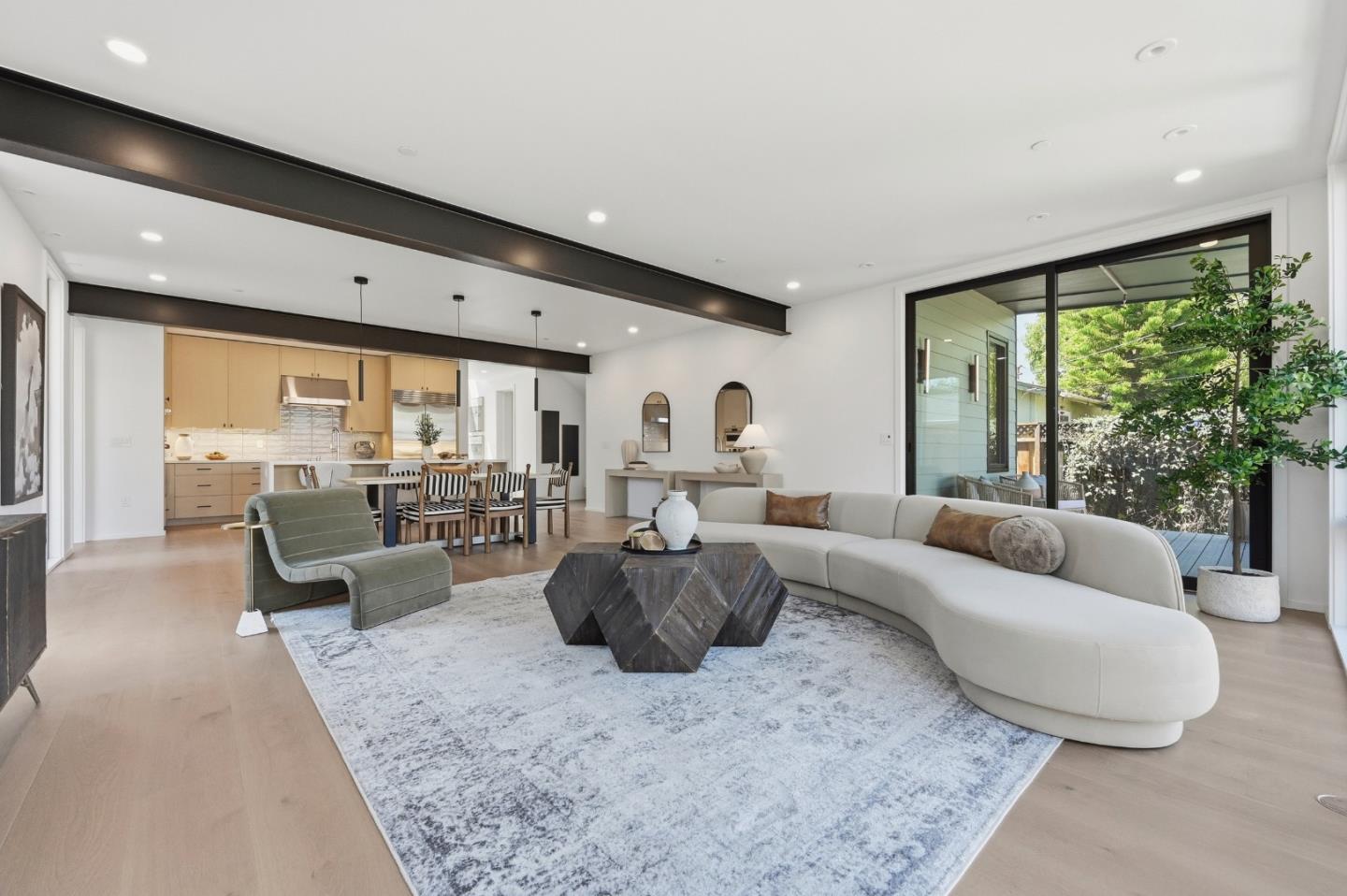 1311 Kipling CT