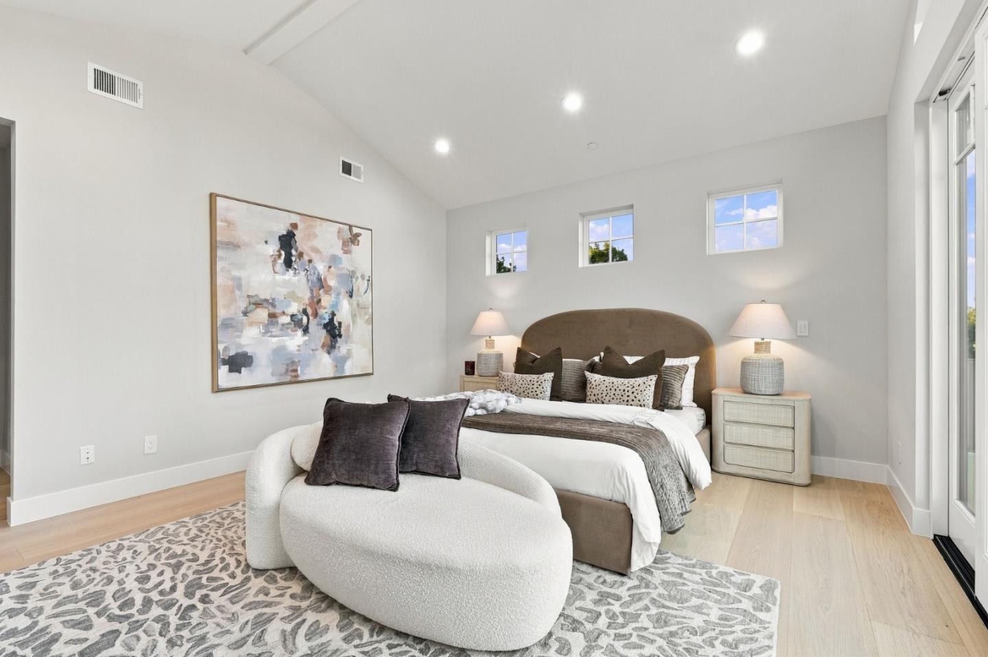 3373 Beaumont SQ