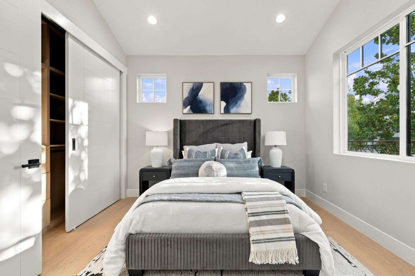 3373 Beaumont SQ