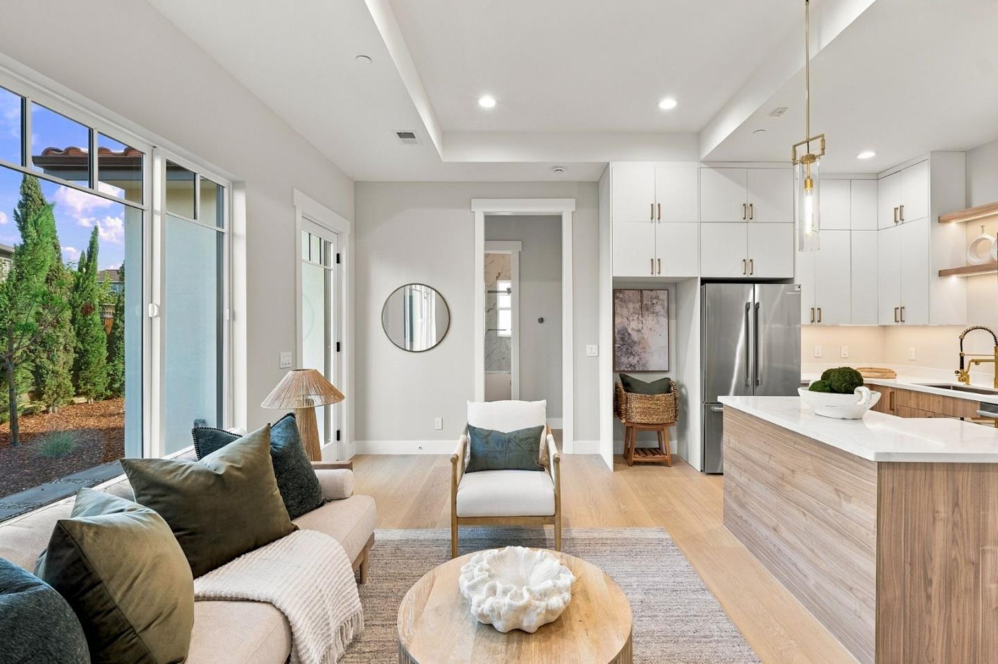3373 Beaumont SQ