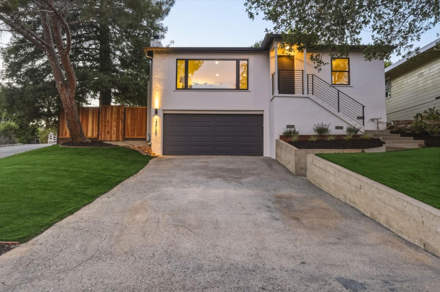 2218 Ewell RD
