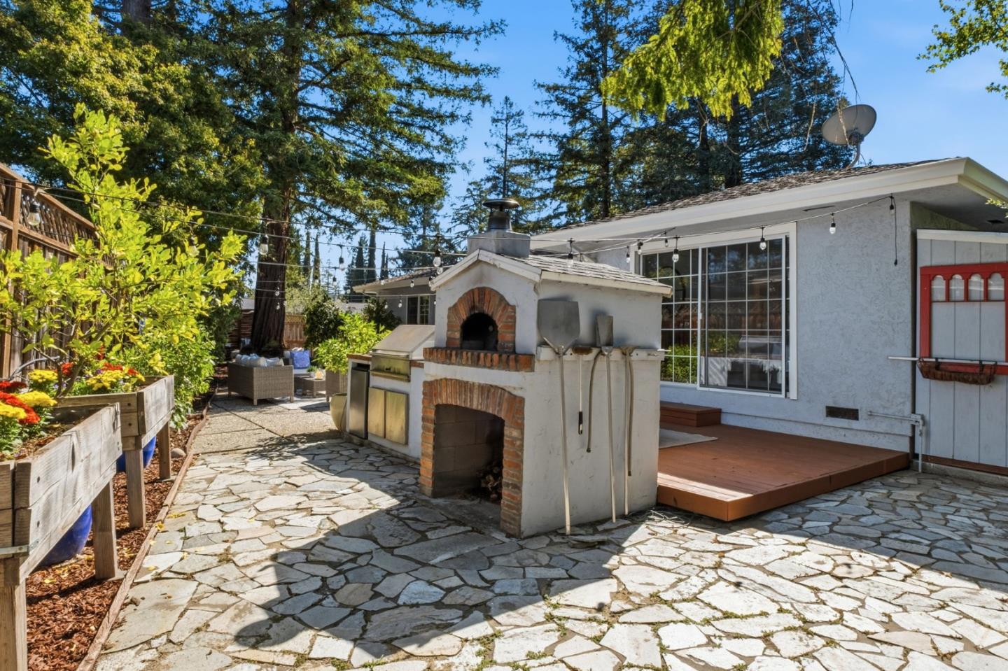 271 Santa Clara AVE