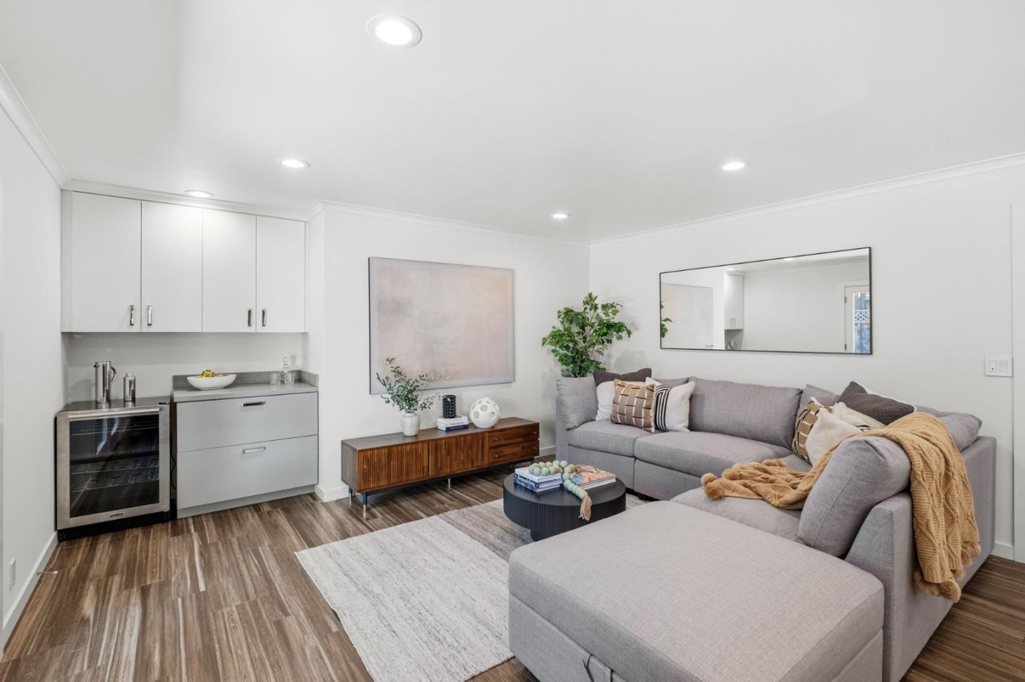 271 Santa Clara AVE