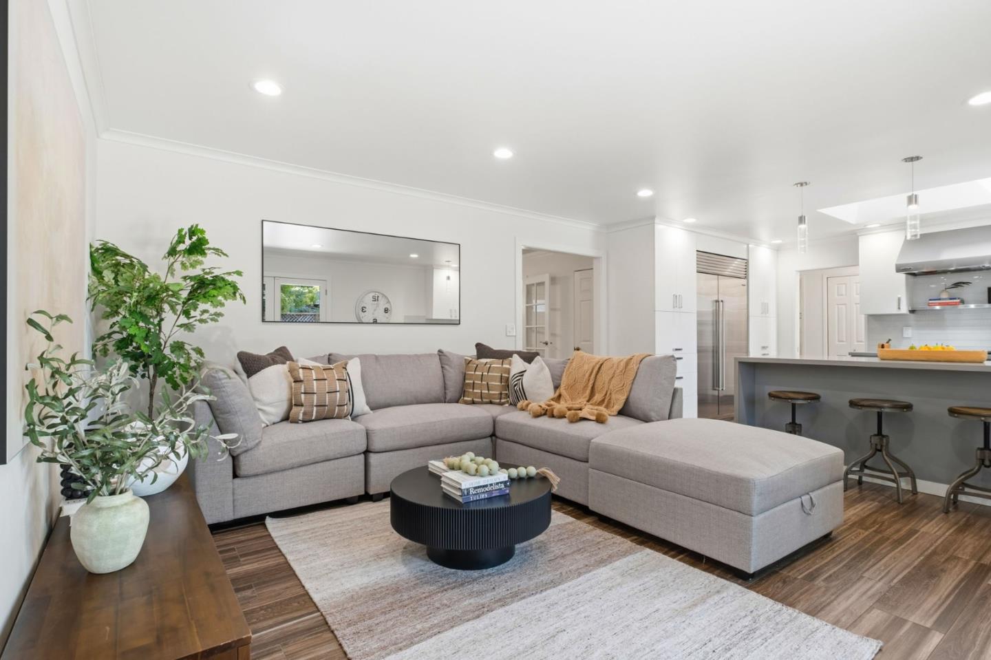 271 Santa Clara AVE