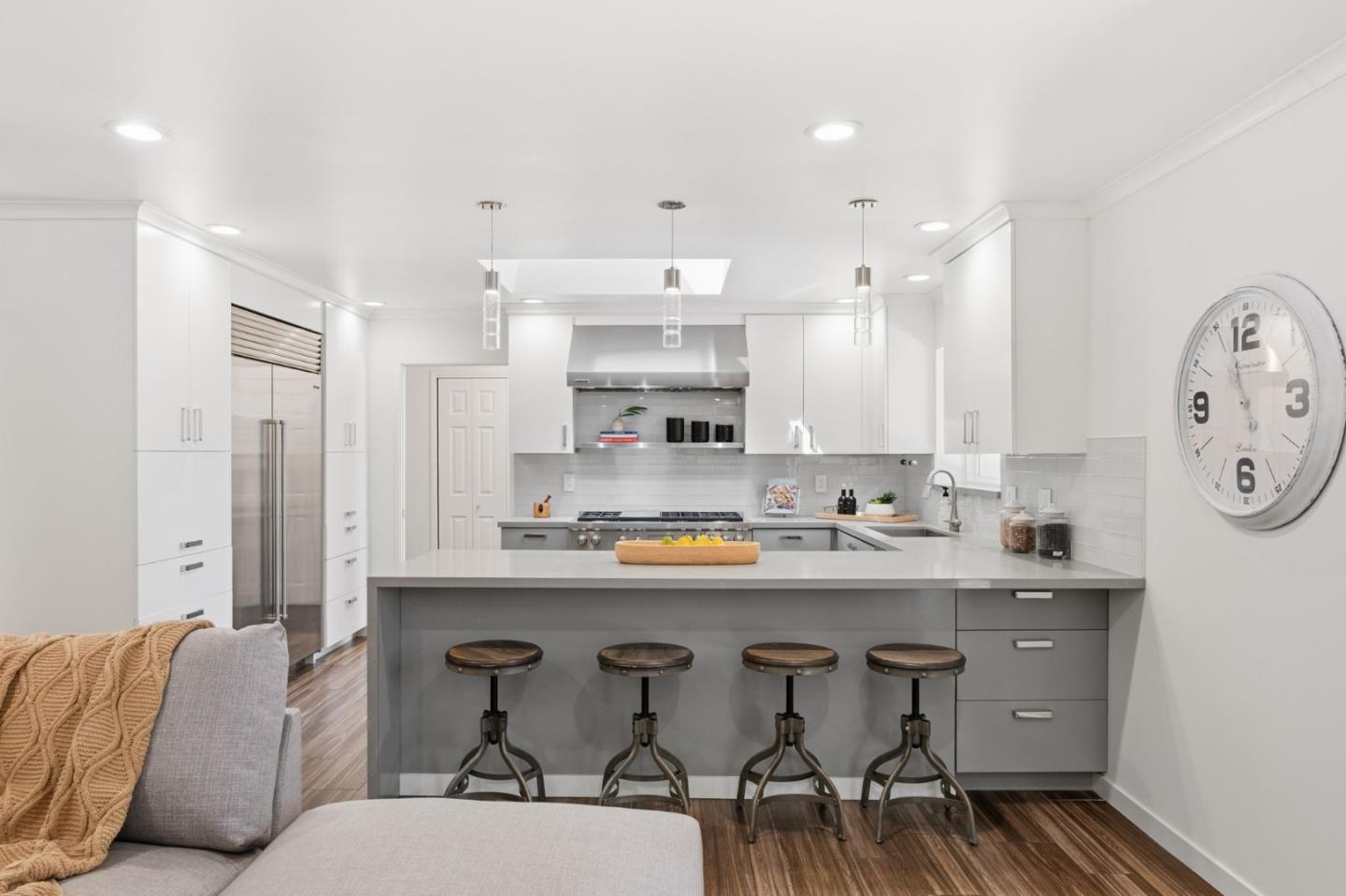 271 Santa Clara AVE