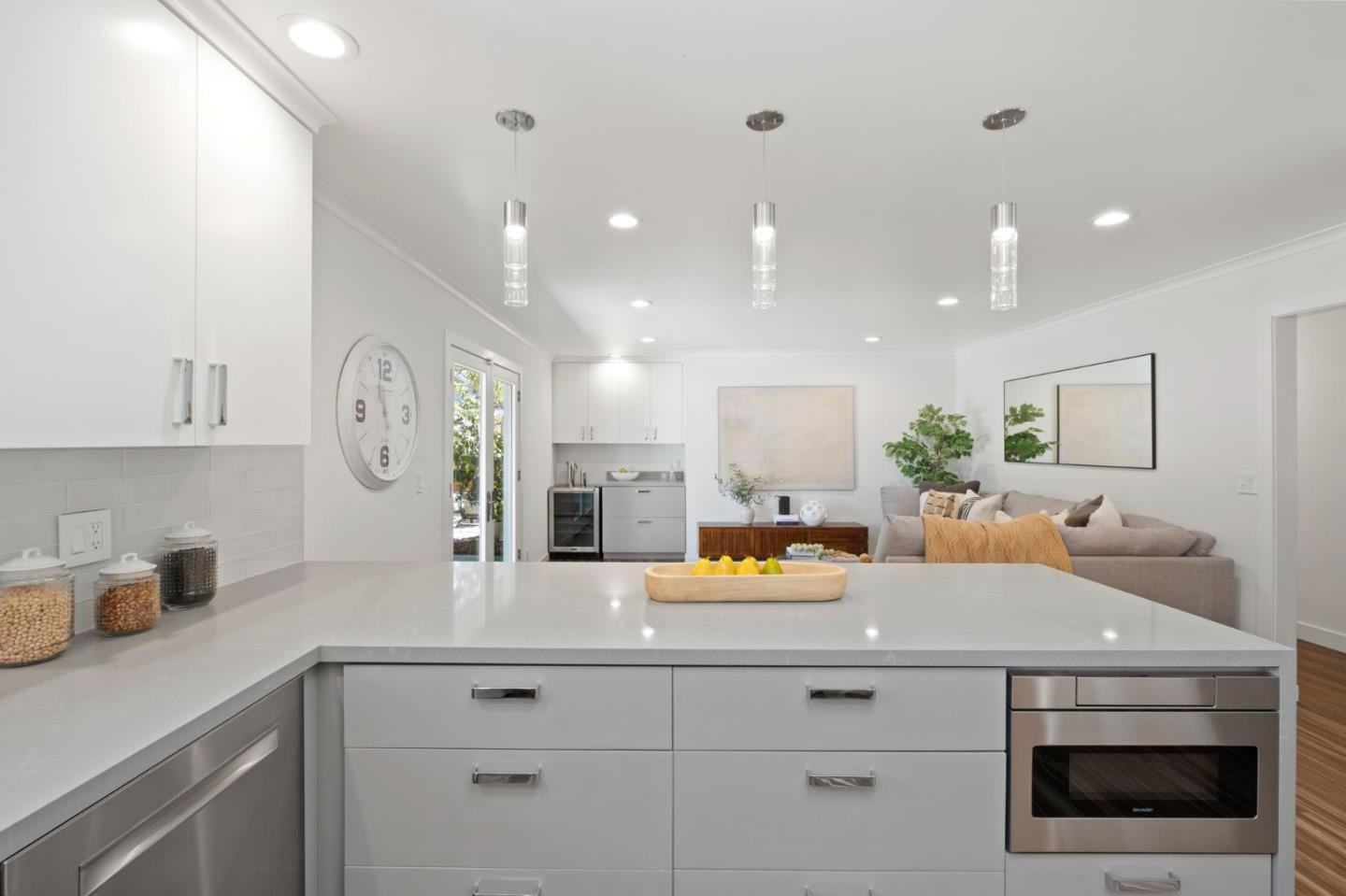 271 Santa Clara AVE