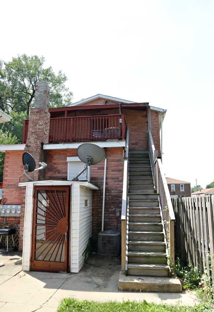 1312 W 109TH Place