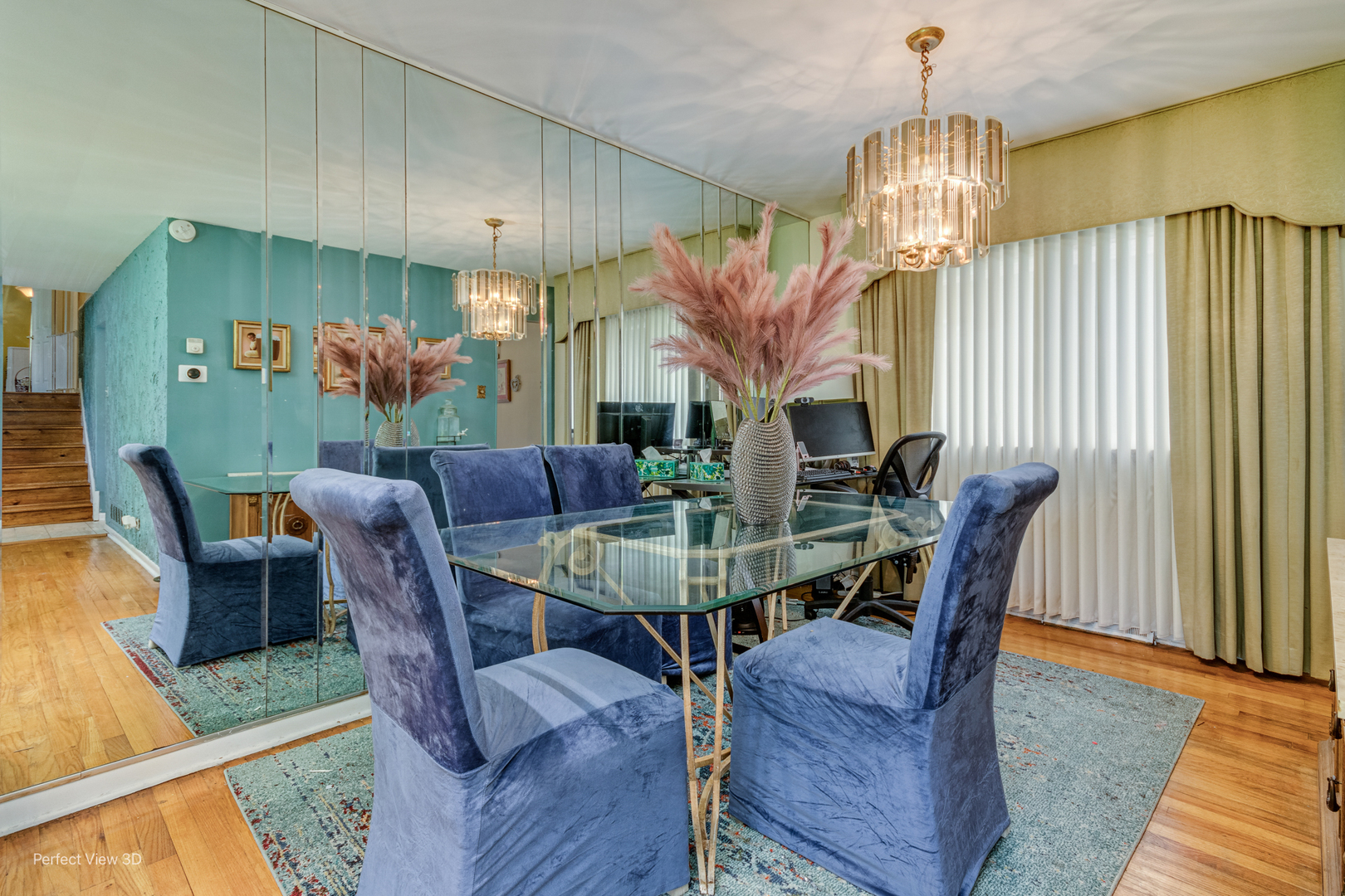 15201 University Avenue