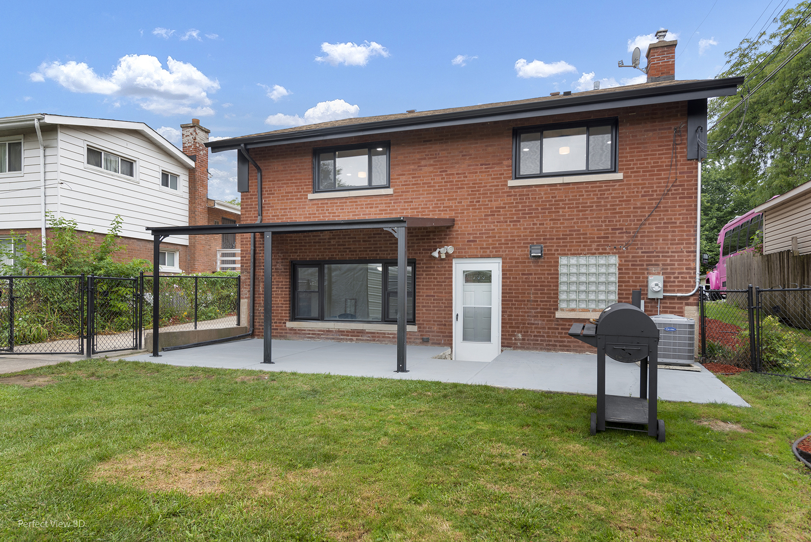 8313 S Kenwood Avenue