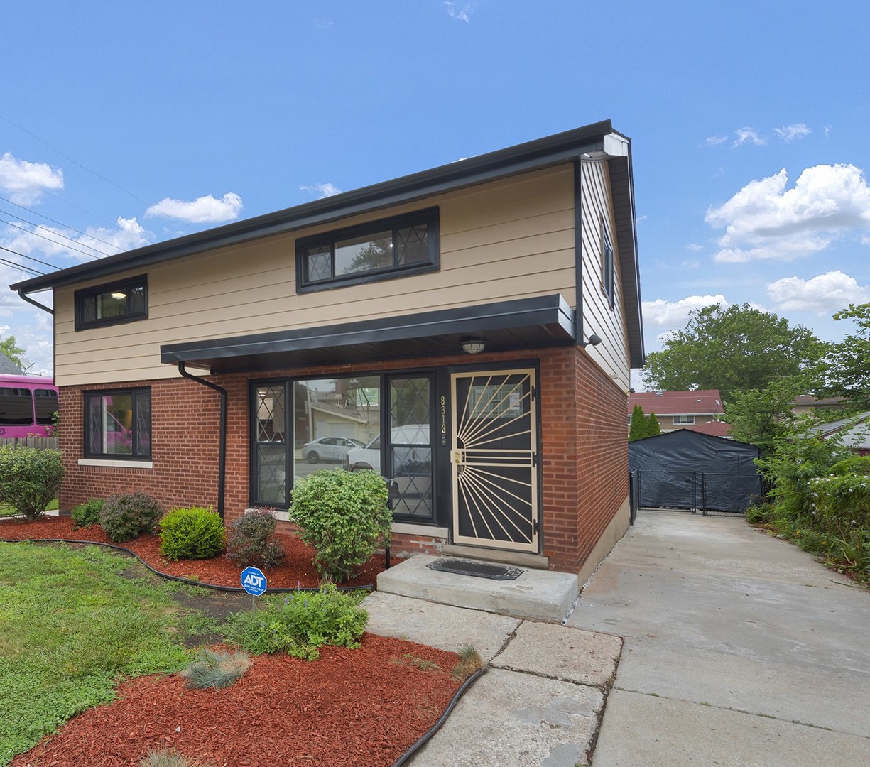 8313 S Kenwood Avenue