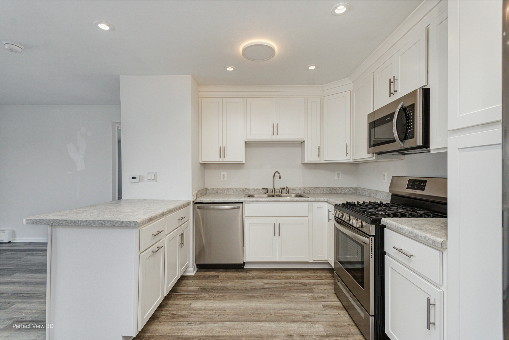 19380 Wolf Road Unit: 11