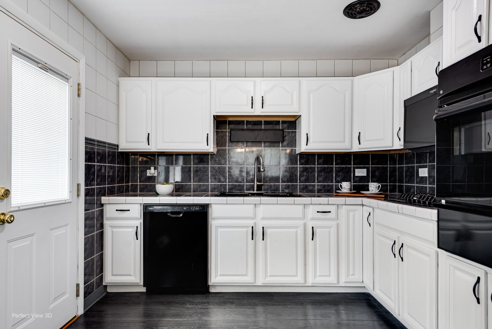 8634 S Dorchester Avenue