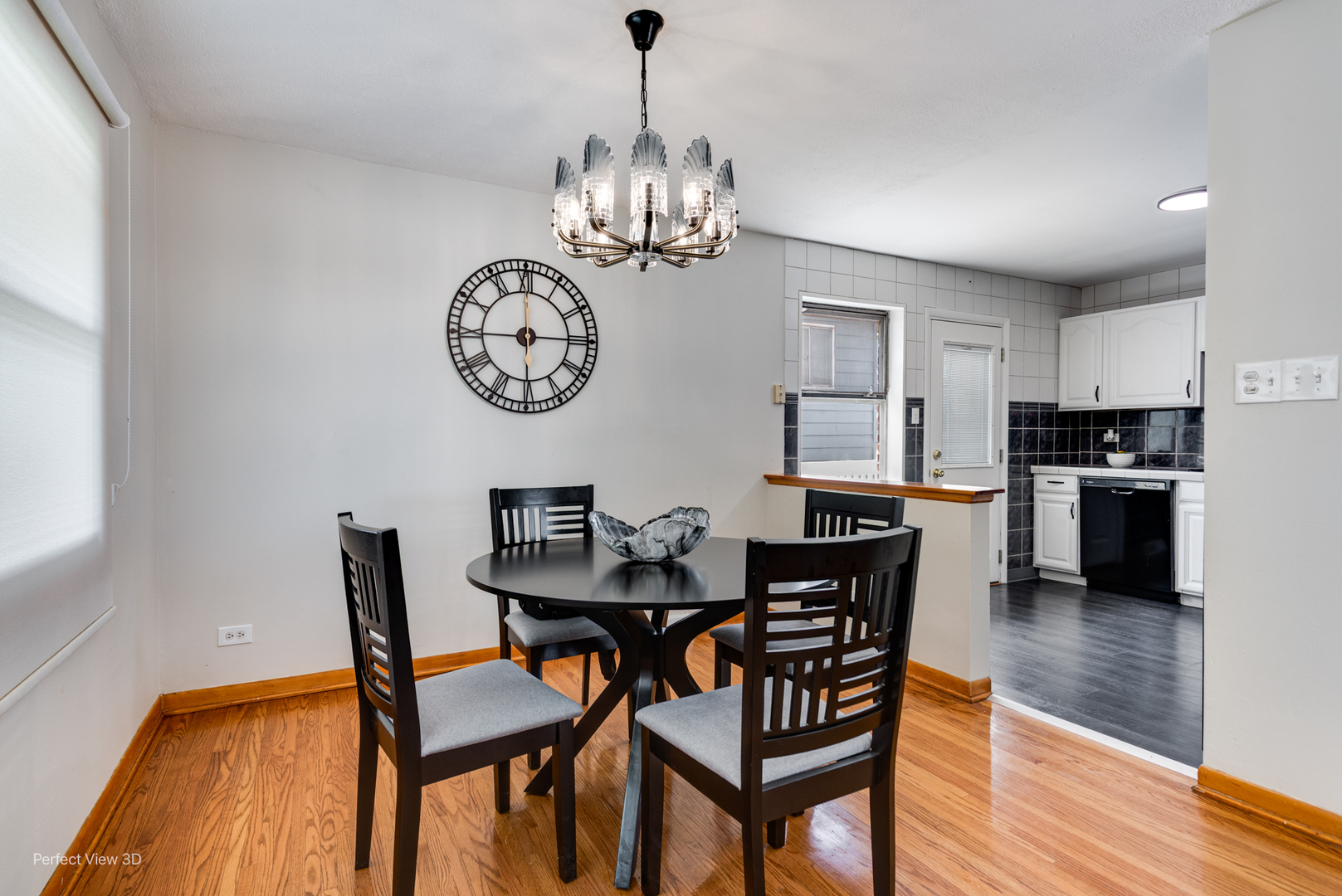 8634 S Dorchester Avenue