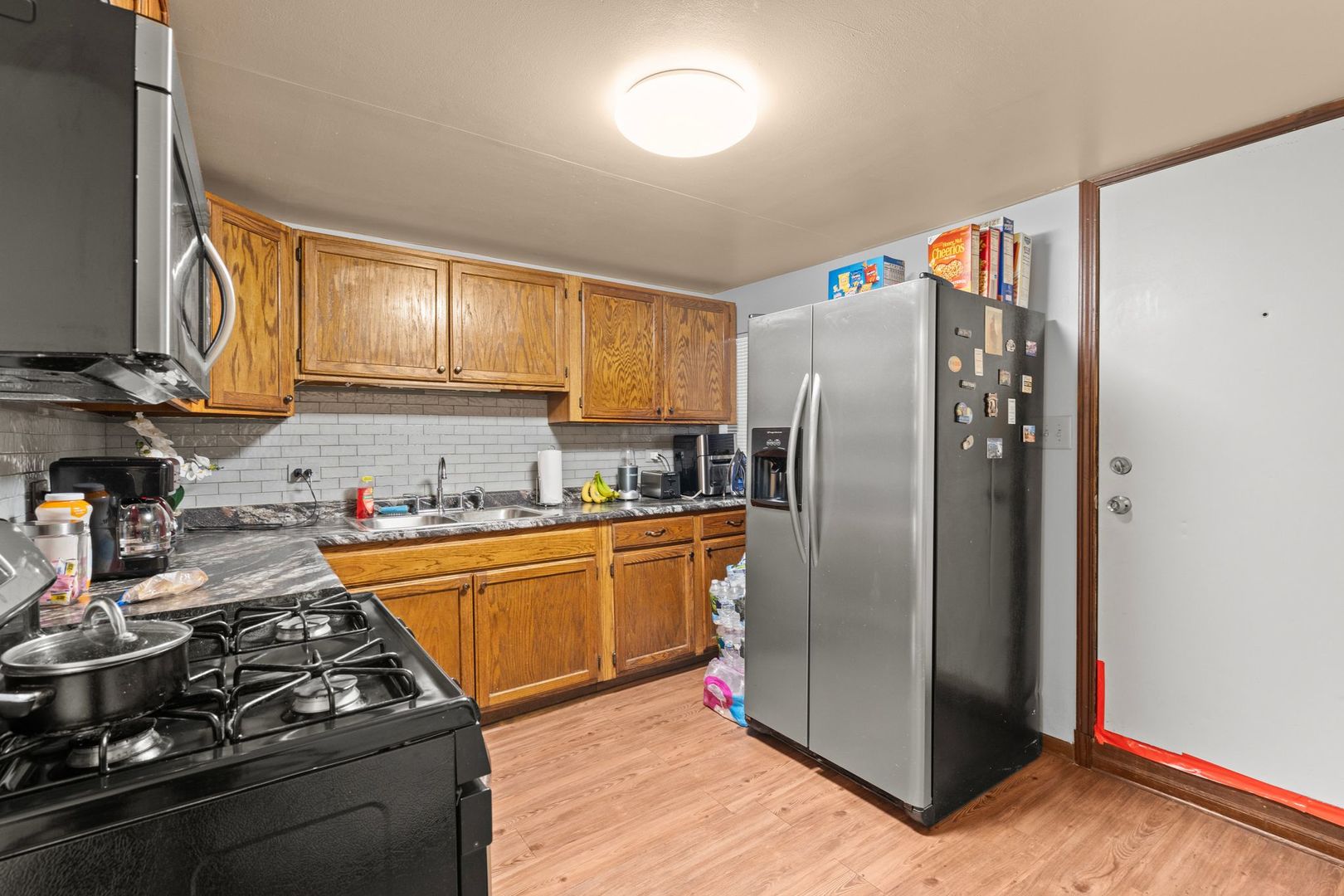 6037 S Champlain Avenue