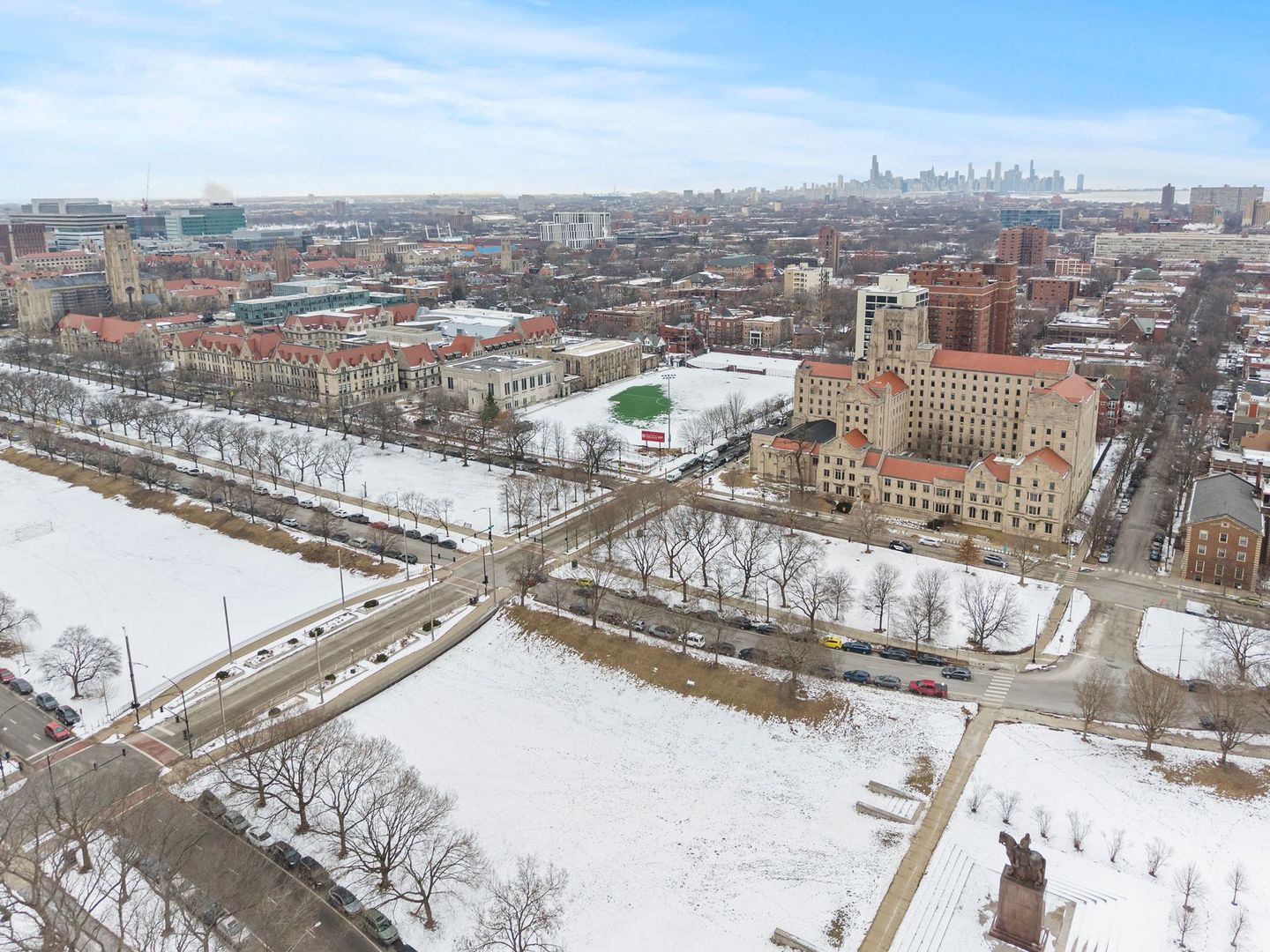 6037 S Champlain Avenue