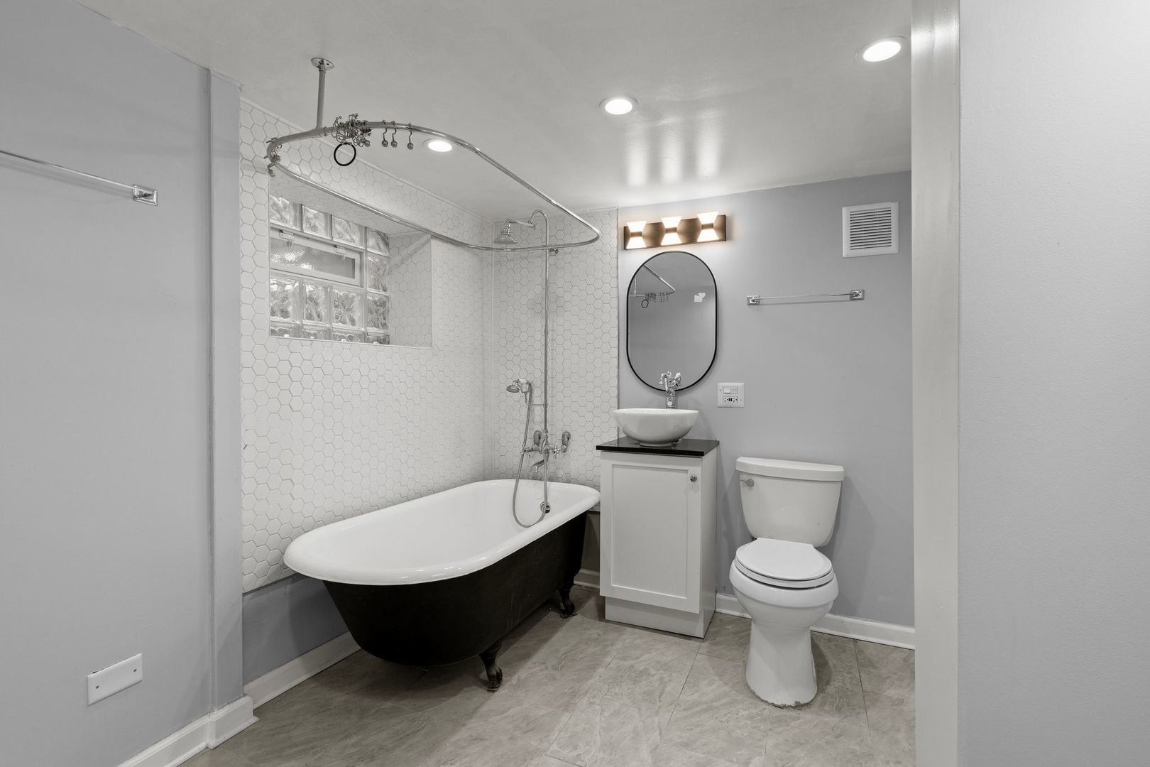 8249 S Harper Avenue