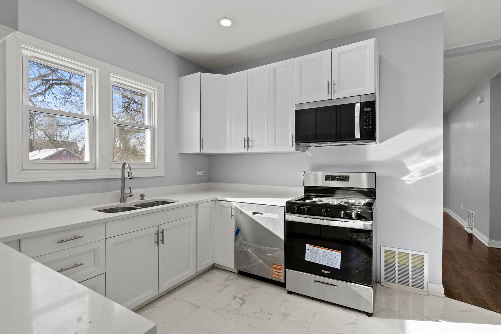 8249 S Harper Avenue