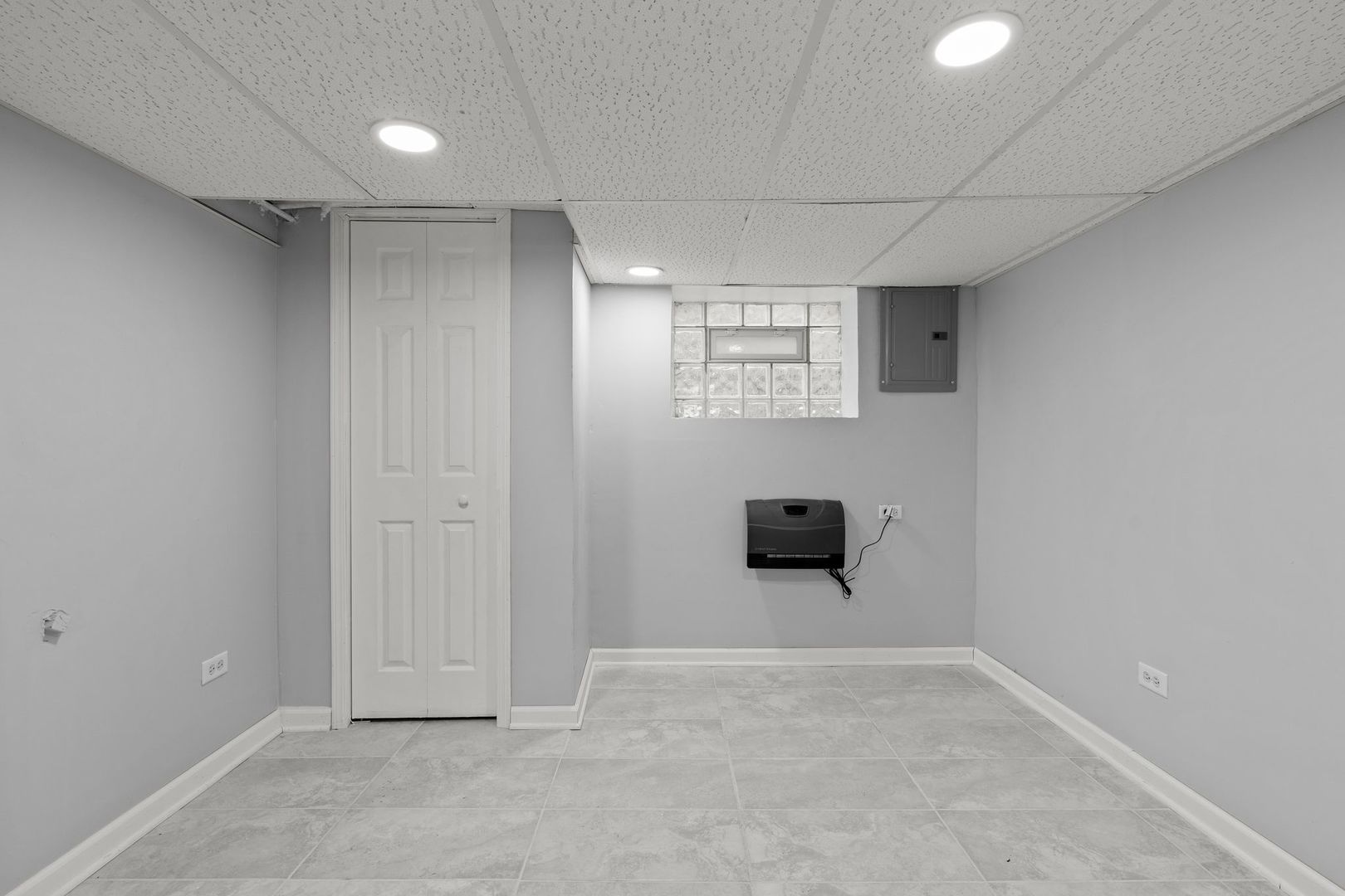 8249 S Harper Avenue