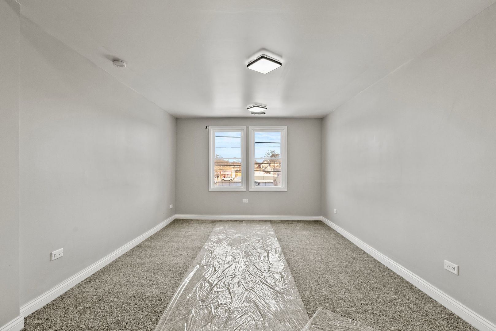 6807 S Marshfield Avenue