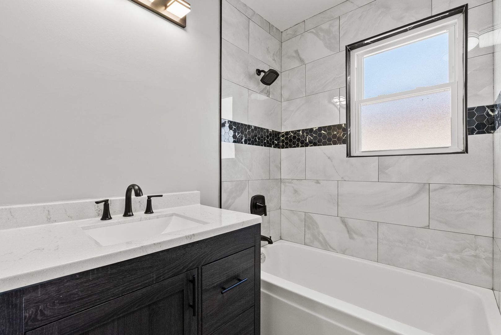 6807 S Marshfield Avenue