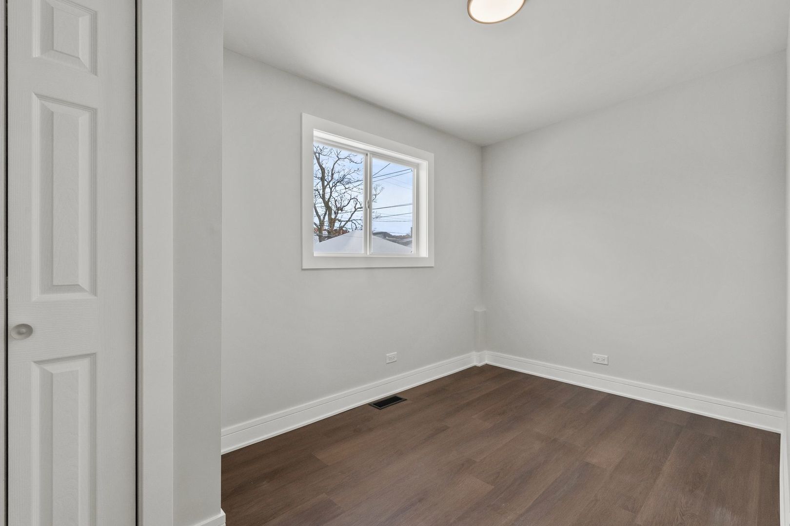 7811 S Honore Street