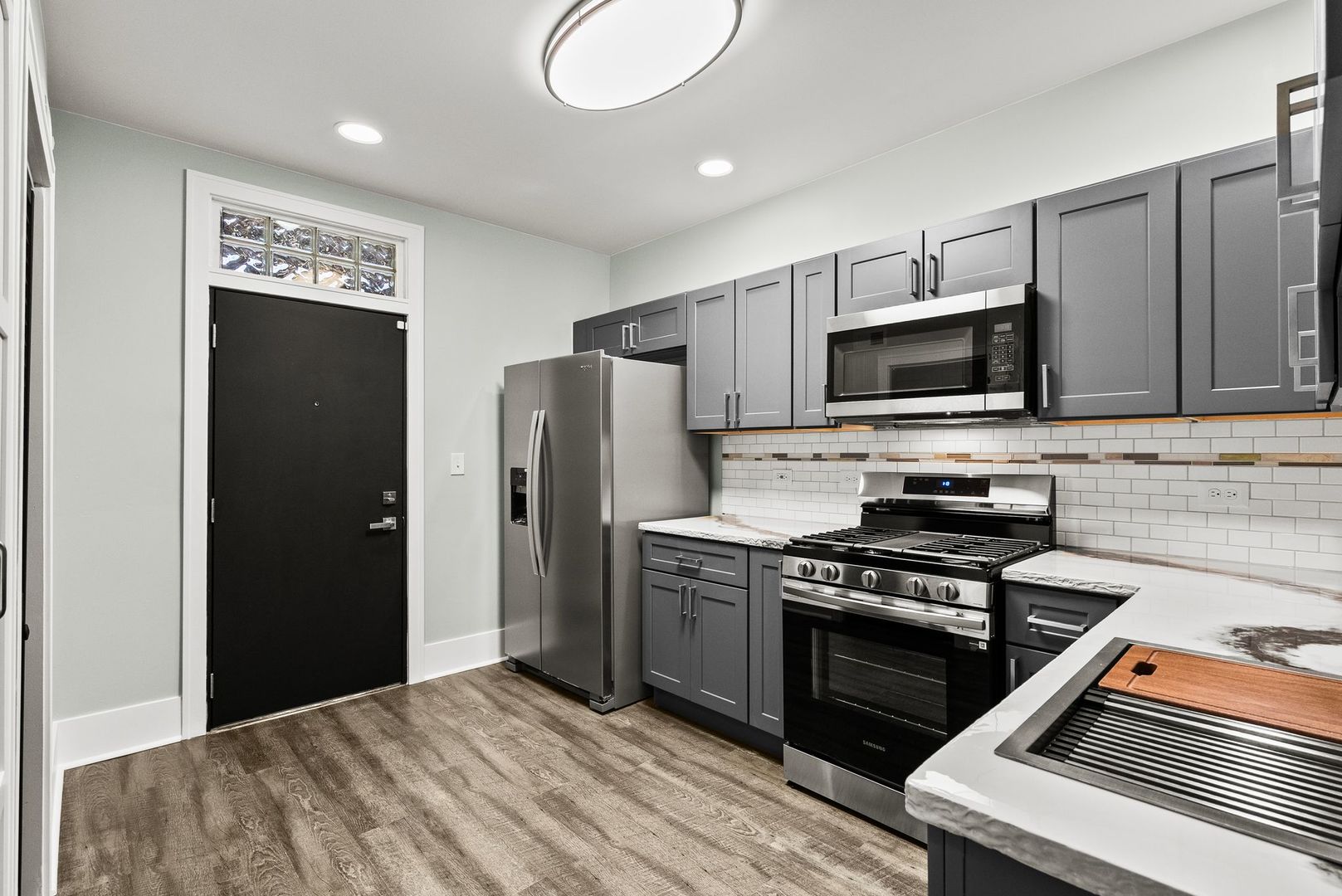 7927 S Vernon Avenue