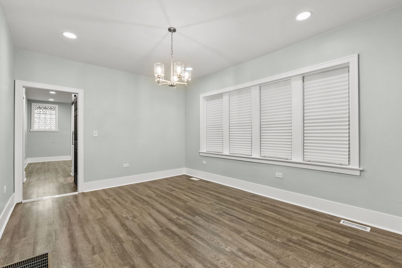 7927 S Vernon Avenue