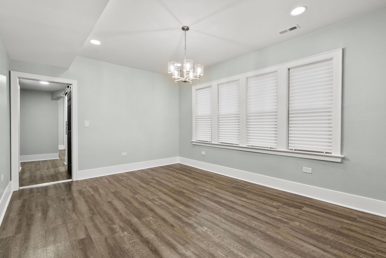 7927 S Vernon Avenue