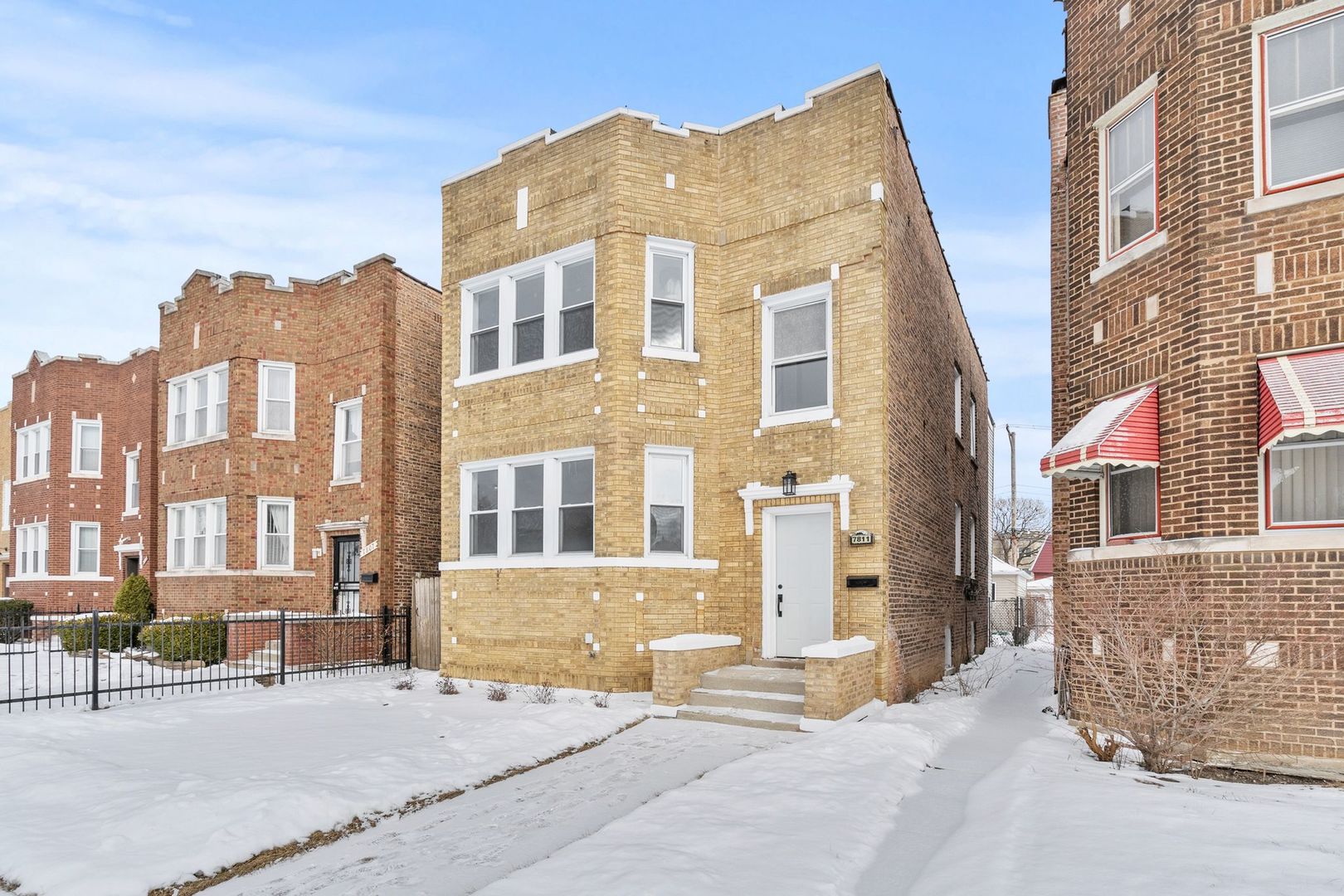 7811 S Honore Street